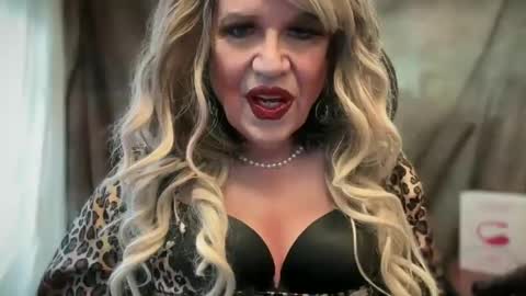 Snapshot of mskarentoy chatting on September 29, 2025, 7:40 pm mskarentoy online show from September 29, 2025, 7:40 pm