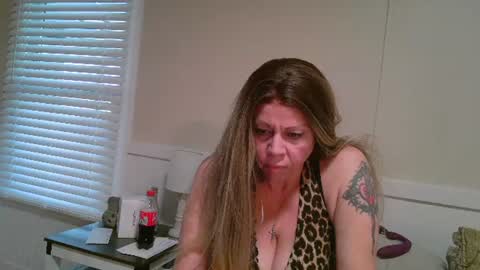 Snapshot of mskinkster615 chatting on June 12, 2026, 11:35 pm mskinkster online show from June 12, 2026, 11:35 pm