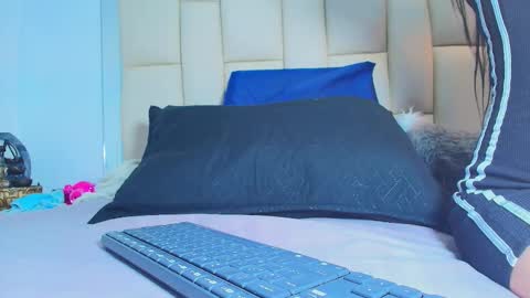 Snapshot of mss_mar chatting on December 17, 2025, 3:23 am FERNANDA 3 online show from December 17, 2025, 3:23 am