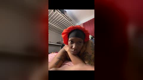 Snapshot of mssapphire500 chatting on December 22, 2025, 4:09 am Ms SapPhire online show from December 22, 2025, 4:09 am