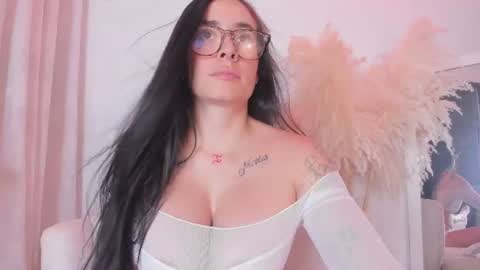 Snapshot of msschloee chatting on June 17, 2026, 6:53 pm Chloe new account online show from June 17, 2026, 6:53 pm