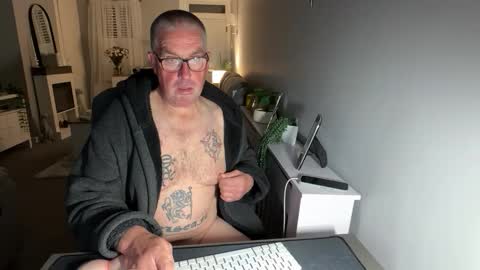 mtb1697 online show from September 30, 2025, 10:59 pm