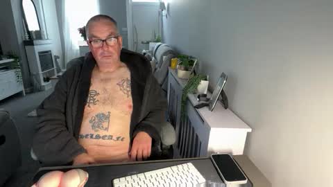 mtb1697 online show from October 3, 2025, 9:06 am