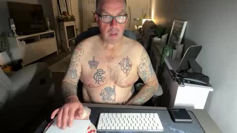 mtb1697 online show from June 5, 2026, 10:37 pm