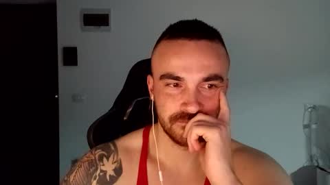 Snapshot of mu5clemania chatting on December 22, 2024, 7:31 pm Victor online show from December 22, 2024, 7:31 pm