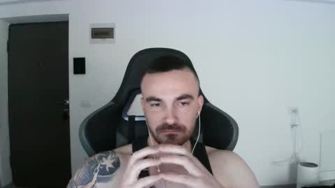 Snapshot of mu5clemania chatting on February 22, 2025, 7:56 am Victor online show from February 22, 2025, 7:56 am