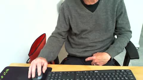 mucfag online show from June 11, 2026, 4:27 pm