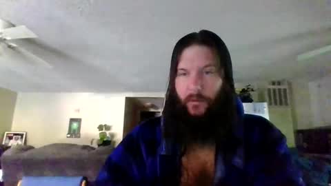 Snapshot of mudge chatting on December 28, 2024, 1:49 pm Mudge online show from December 28, 2024, 1:49 pm