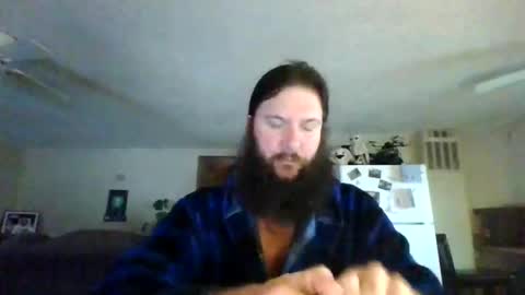 Snapshot of mudge chatting on December 29, 2024, 1:28 pm Mudge online show from December 29, 2024, 1:28 pm