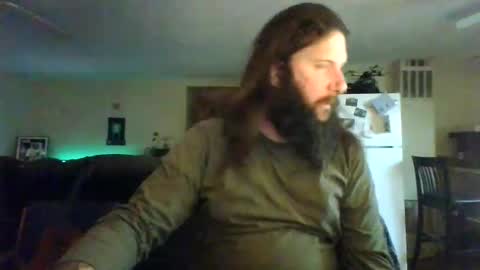 Snapshot of mudge chatting on January 24, 2025, 3:54 am Mudge online show from January 24, 2025, 3:54 am