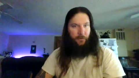 Snapshot of mudge chatting on February 17, 2025, 2:20 am Mudge online show from February 17, 2025, 2:20 am