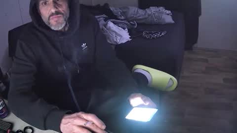 Muffdiver online show from February 18, 2026, 1:56 am