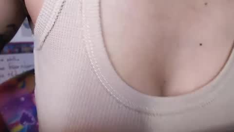 Snapshot of mulan_o chatting on January 25, 2025, 5:08 pm JESSICA online show from January 25, 2025, 5:08 pm