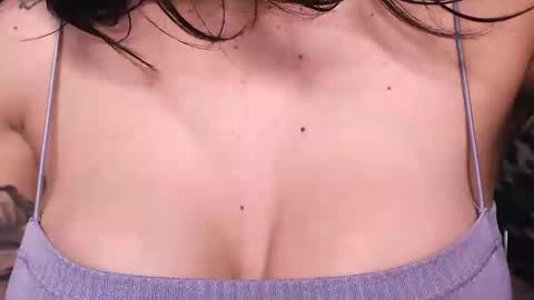 Snapshot of mulan_o chatting on February 1, 2025, 4:56 am JESSICA online show from February 1, 2025, 4:56 am