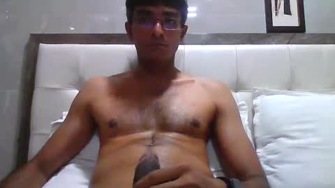 Snapshot of mumbaimonster8inch chatting on November 8, 2025, 12:38 pm rajesh engineer online show from November 8, 2025, 12:38 pm