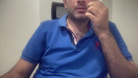 Snapshot of munnabobby2008 chatting on November 11, 2025, 4:29 pm munnabobby2008 online show from November 11, 2025, 4:29 pm