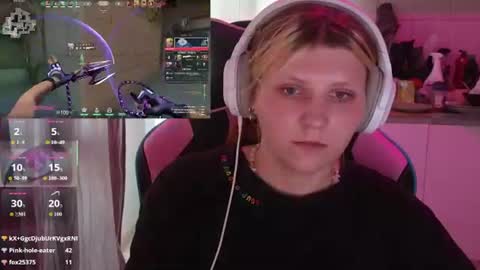 Snapshot of mura_muur chatting on July 15, 2026, 6:40 am Milana online show from July 15, 2026, 6:40 am