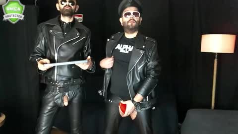 Snapshot of muratturkei chatting on December 15, 2024, 5:23 am MasterBros online show from December 15, 2024, 5:23 am