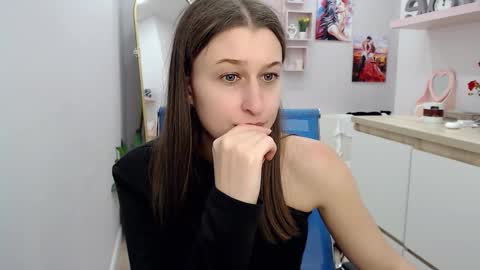 muriel_elvin online show from October 1, 2025, 10:21 am