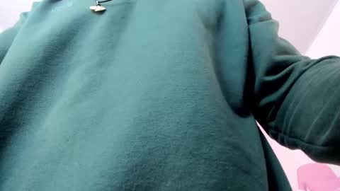 Muscle Man online show from November 12, 2025, 3:29 am