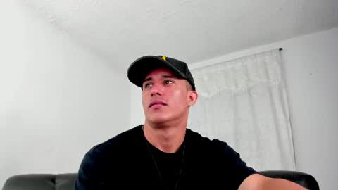 Snapshot of muscle_man07 chatting on July 12, 2026, 4:20 pm Muscle Man online show from July 12, 2026, 4:20 pm