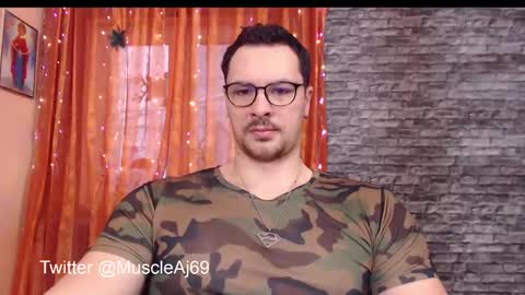 Snapshot of muscleaj69 chatting on December 8, 2024, 1:25 pm AJ online show from December 8, 2024, 1:25 pm