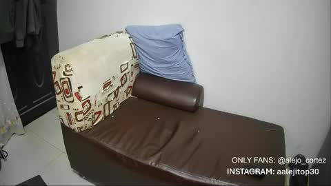 Snapshot of musclealejito chatting on May 31, 2026, 2:09 am musclealejito online show from May 31, 2026, 2:09 am