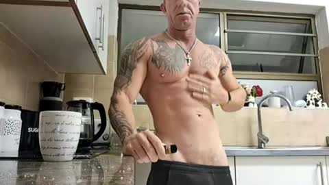 Snapshot of muscledaddy69s chatting on July 31, 2026, 12:43 am muscledaddy69s online show from July 31, 2026, 12:43 am