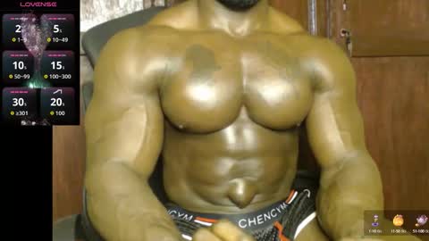 Snapshot of musclegodsammy23 chatting on September 26, 2025, 11:20 pm musclegod23 online show from September 26, 2025, 11:20 pm