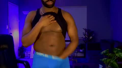 Snapshot of muscleman194 chatting on February 15, 2026, 1:13 am Master94 online show from February 15, 2026, 1:13 am