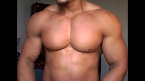 Snapshot of muscleoss chatting on January 30, 2025, 2:47 pm muscleoss online show from January 30, 2025, 2:47 pm