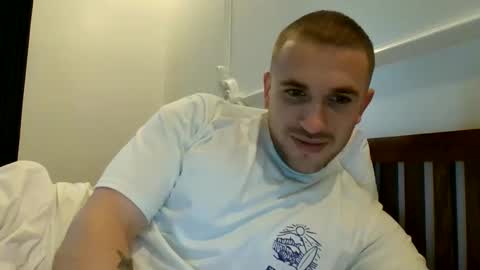 muscleshow00 online show from February 2, 2026, 10:36 am