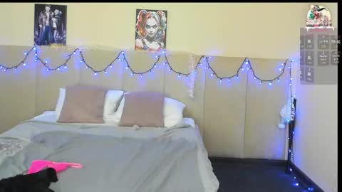 Snapshot of musclexxxbarbie chatting on December 30, 2024, 12:22 am Eva online show from December 30, 2024, 12:22 am