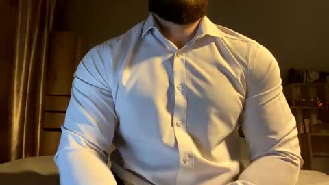 muscularjuggler online show from February 28, 2026, 4:08 pm