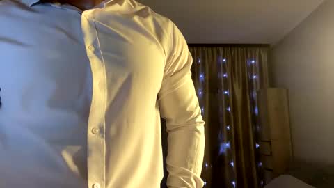 muscularjuggler online show from March 11, 2026, 3:29 pm