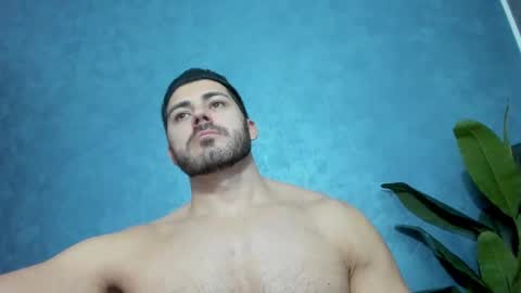 muscularmaster onlyfans online show from December 19, 2024, 10:21 pm