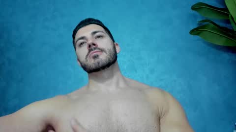 muscularmaster onlyfans online show from October 24, 2025, 9:55 pm