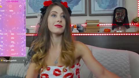 Snapshot of musedollx chatting on October 28, 2025, 8:22 pm Luna online show from October 28, 2025, 8:22 pm