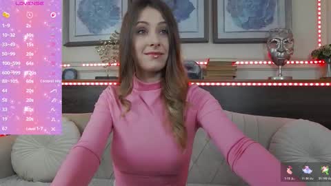 Snapshot of musedollx chatting on November 8, 2025, 5:23 pm Luna online show from November 8, 2025, 5:23 pm