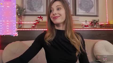 Luna  online show from November 28, 2025, 8:55 pm