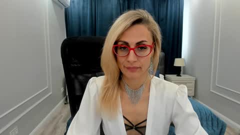 Snapshot of museofstage chatting on January 24, 2025, 11:48 am Diana online show from January 24, 2025, 11:48 am