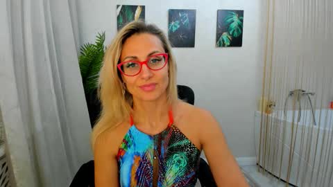 Diana online show from November 21, 2025, 11:42 am