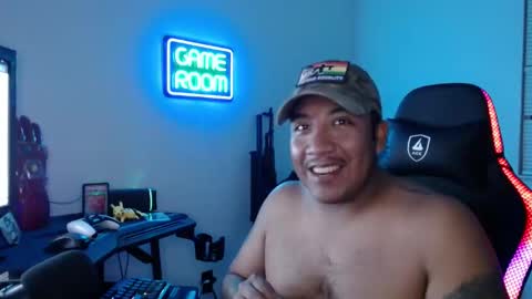 mushrooncat online show from September 22, 2025, 2:13 am