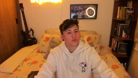 VALENTINA Luna  online show from October 14, 2025, 12:11 am