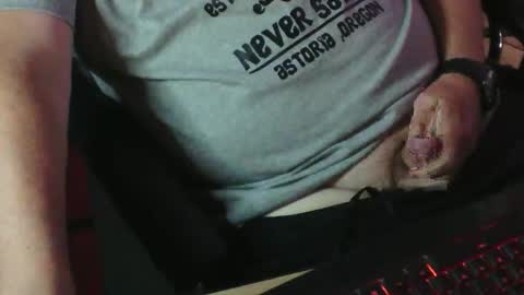 Snapshot of muso44 chatting on January 1, 2025, 1:47 am Muso online show from January 1, 2025, 1:47 am