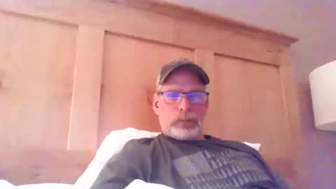 Snapshot of mustang_daddy chatting on March 19, 2026, 2:37 am 307MountainMan online show from March 19, 2026, 2:37 am