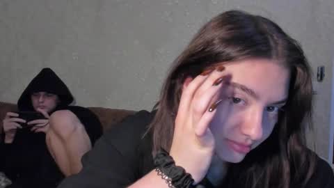 Snapshot of muuur_fam chatting on October 13, 2025, 9:15 pm HEY online show from October 13, 2025, 9:15 pm