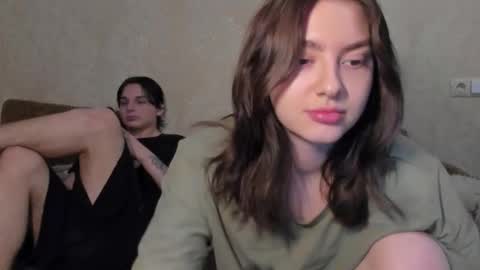 Snapshot of muuur_fam chatting on October 15, 2025, 8:53 pm HEY online show from October 15, 2025, 8:53 pm