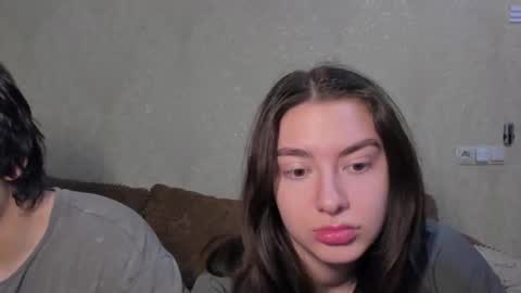 Snapshot of muuur_fam chatting on October 21, 2025, 8:53 pm HEY online show from October 21, 2025, 8:53 pm