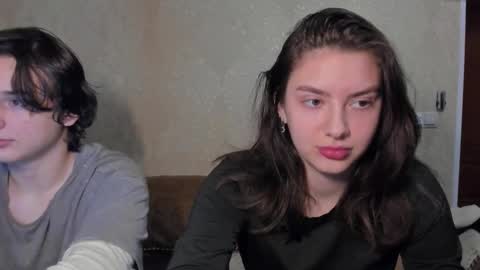 Snapshot of muuur_fam chatting on November 14, 2025, 4:38 pm HEY online show from November 14, 2025, 4:38 pm